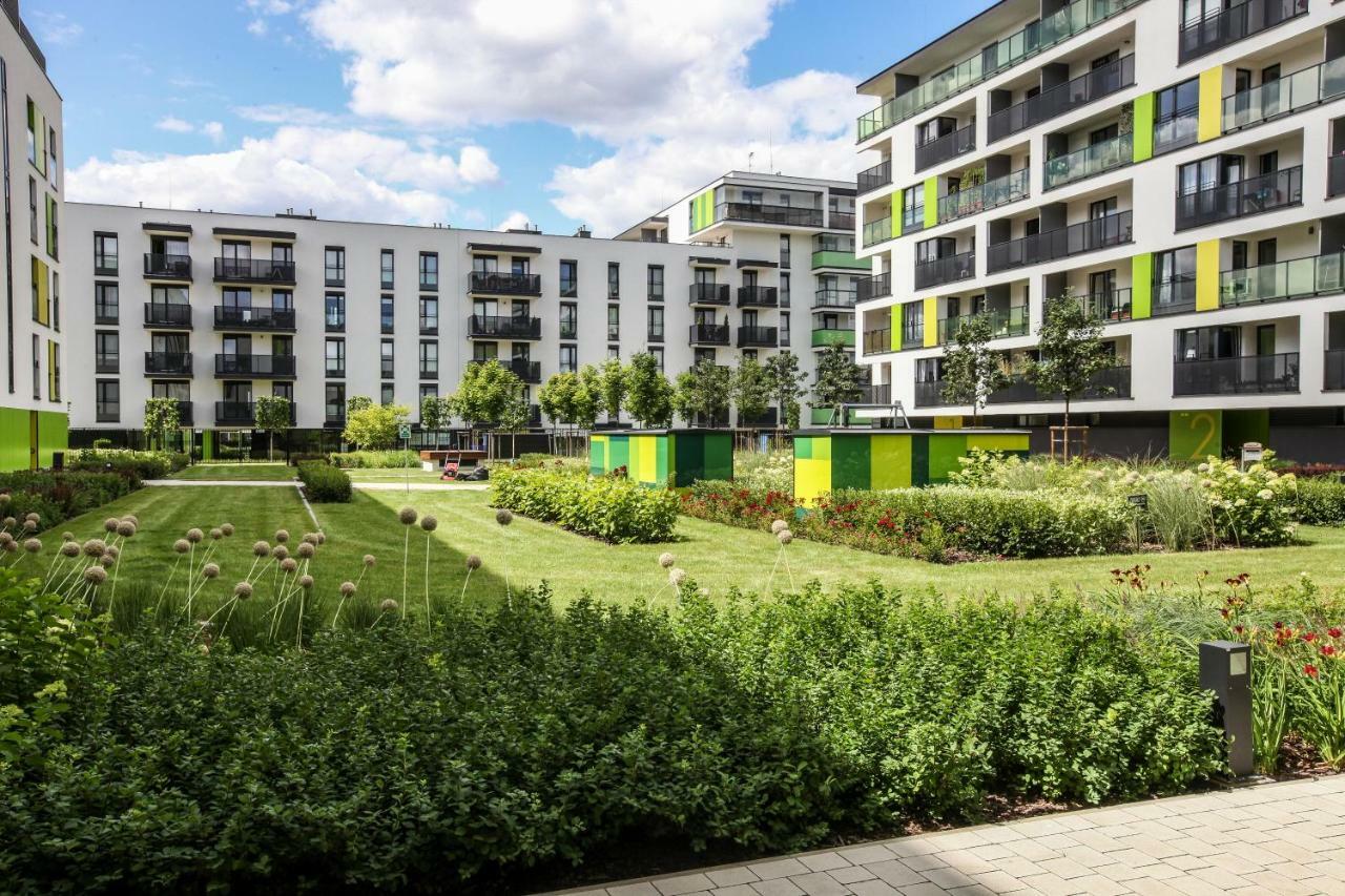 First -- Green Zoliborz Apartment 2 วอร์ซอ ภายนอก รูปภาพ